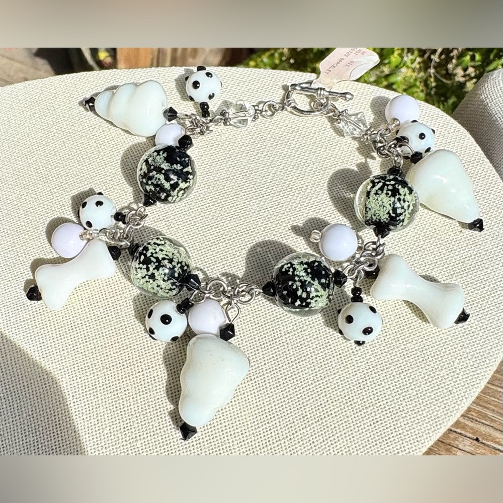 👻 Bethany Lowe Glass Bead Ghost & Bones Halloween Charm Bracelet